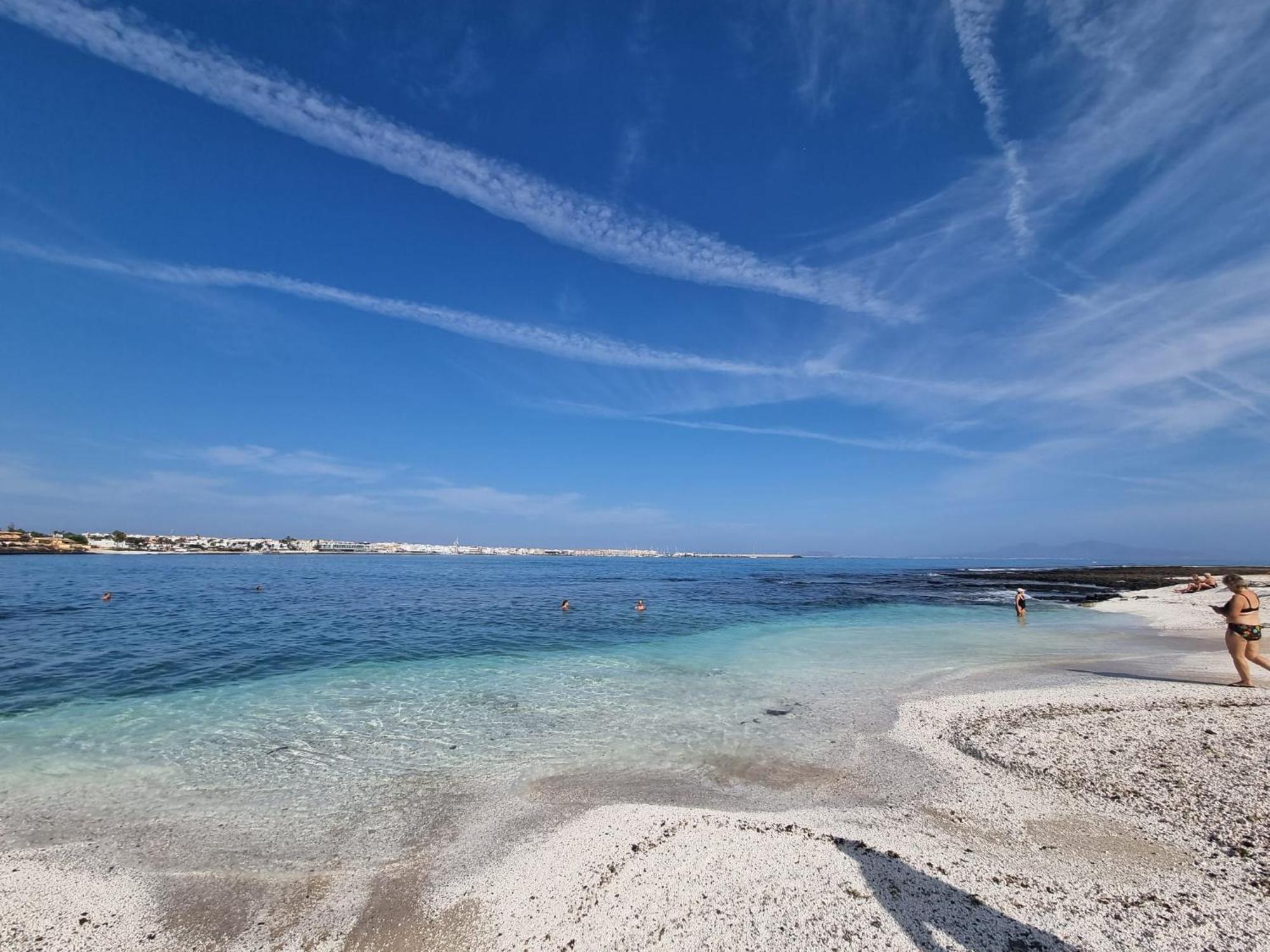 APPARTAMENTO PISCINA Y RELAX JUNTO AL MAR! CORRALEJO - Corralejo, Spagna